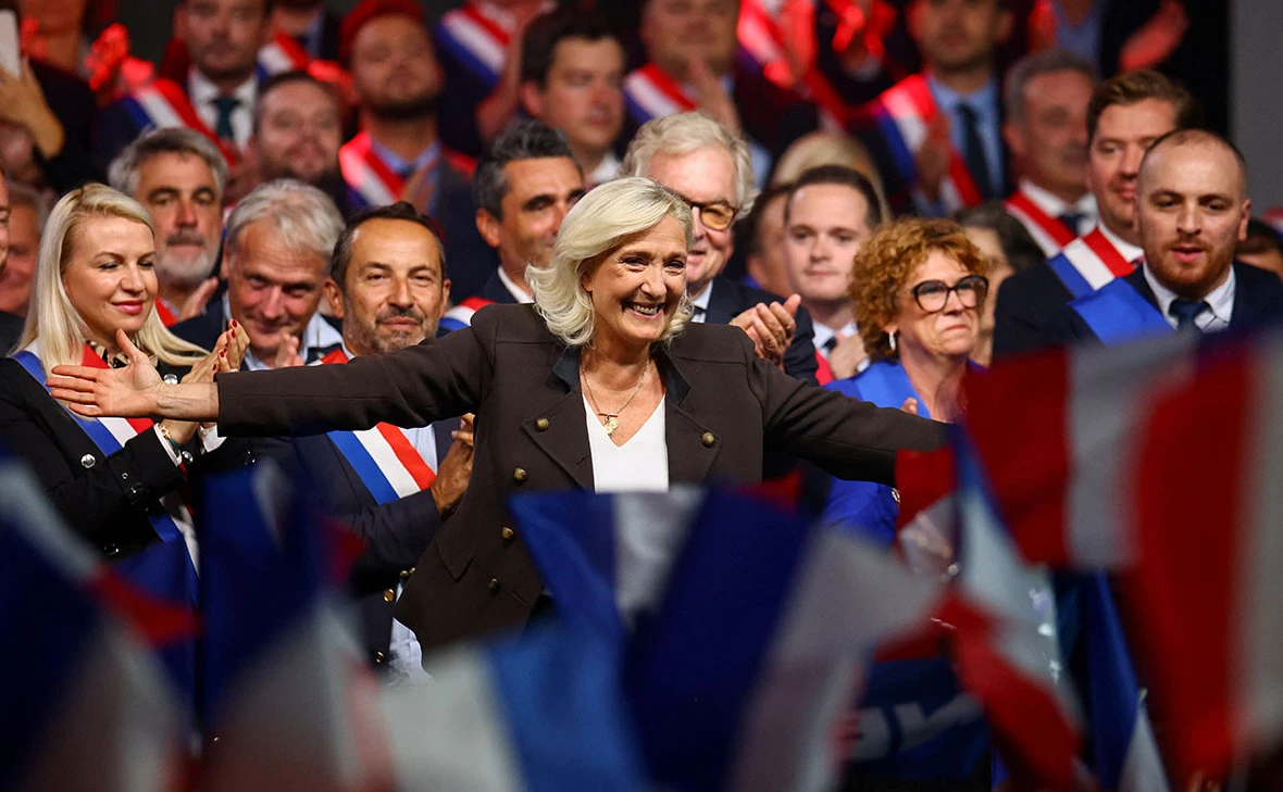 Sarah Meyssonnier / Reuters