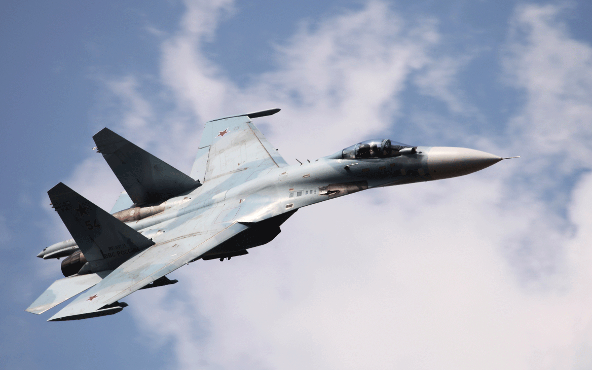 Минобороны сообщило о крушении истребителя Су-27 над Черным морем