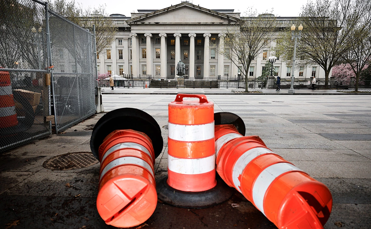 Chip Somodevilla / Getty Images