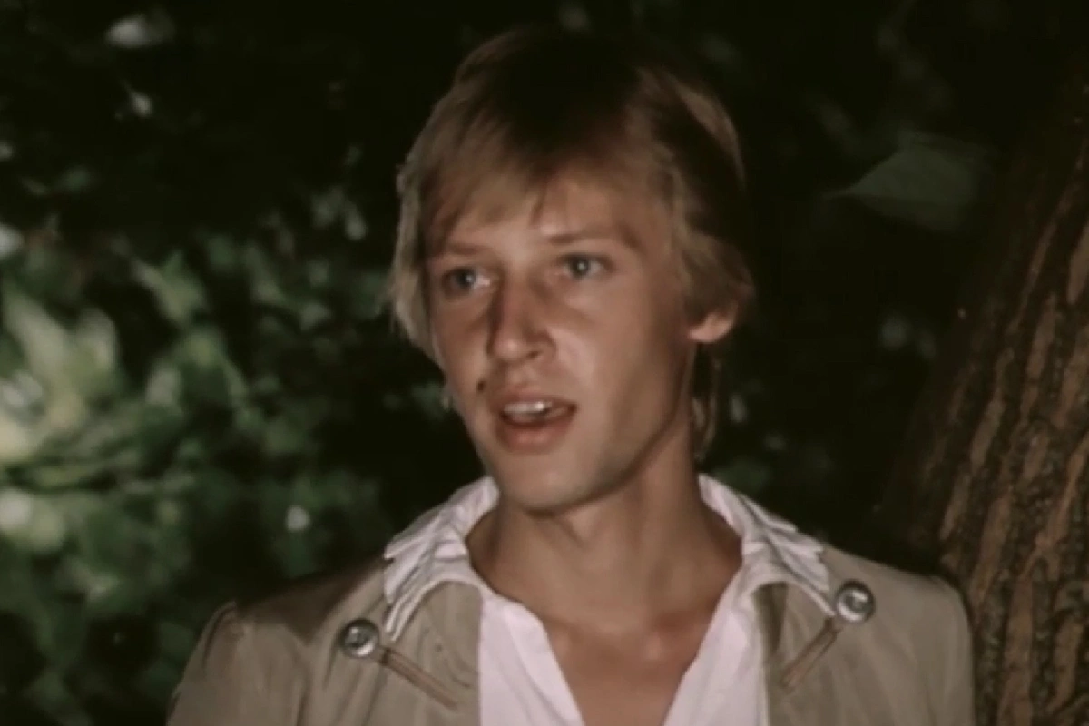 Дмитрий Харатьян в роли гардемарина Алеши Корсака в телесериале «Гардемарины, вперед!»