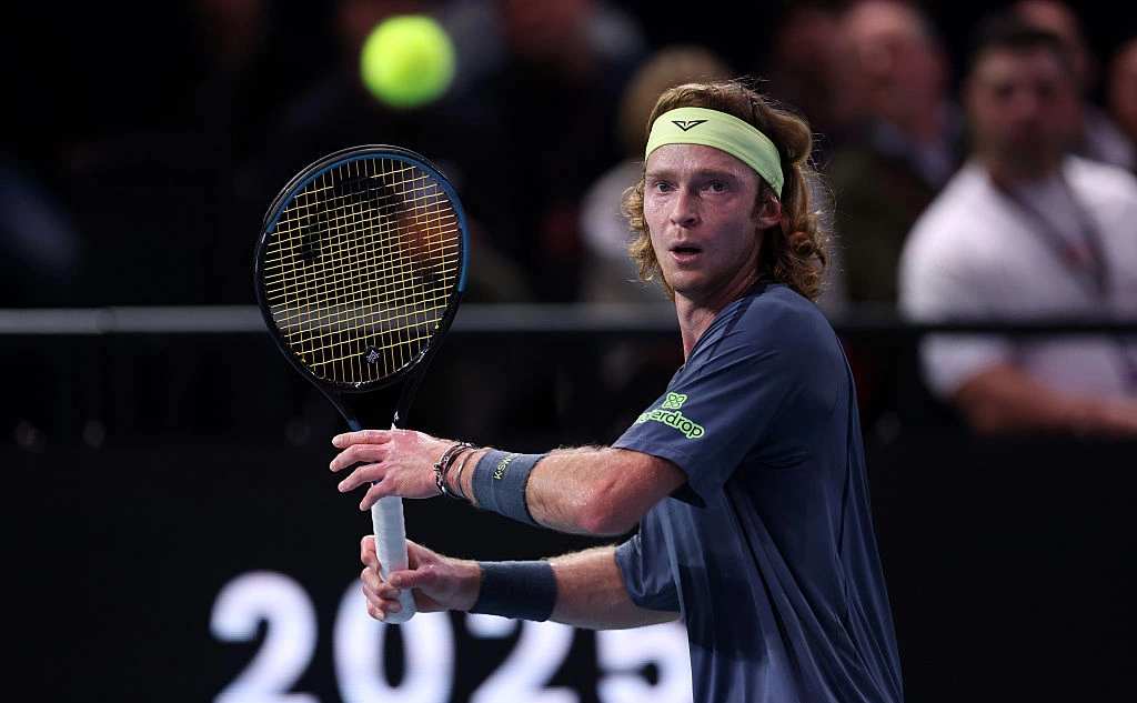 Julian Finney / Getty Images