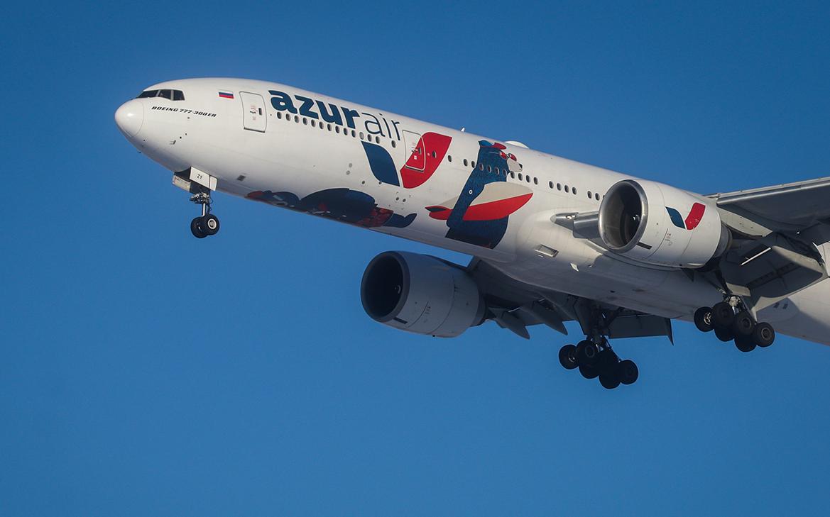 Летевший в Иркутск самолет Azur Air внепланово сел в Ханое