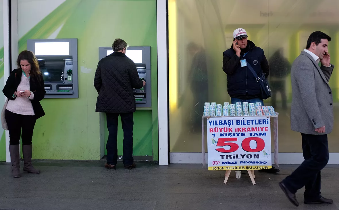 Murad Sezer / Reuters