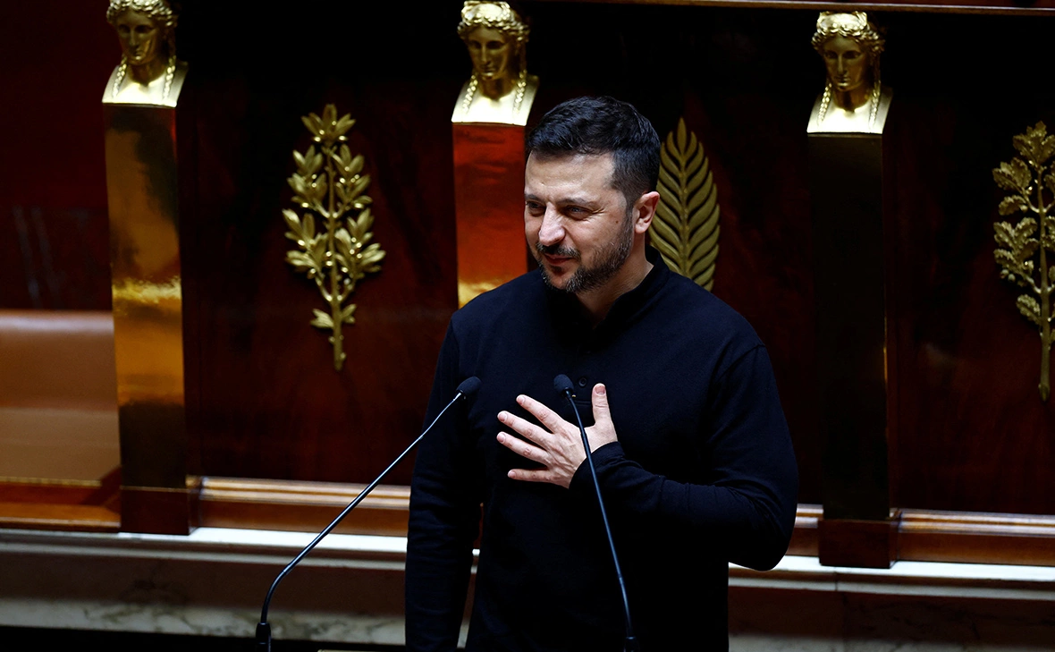 Sarah Meyssonnier / Reuters