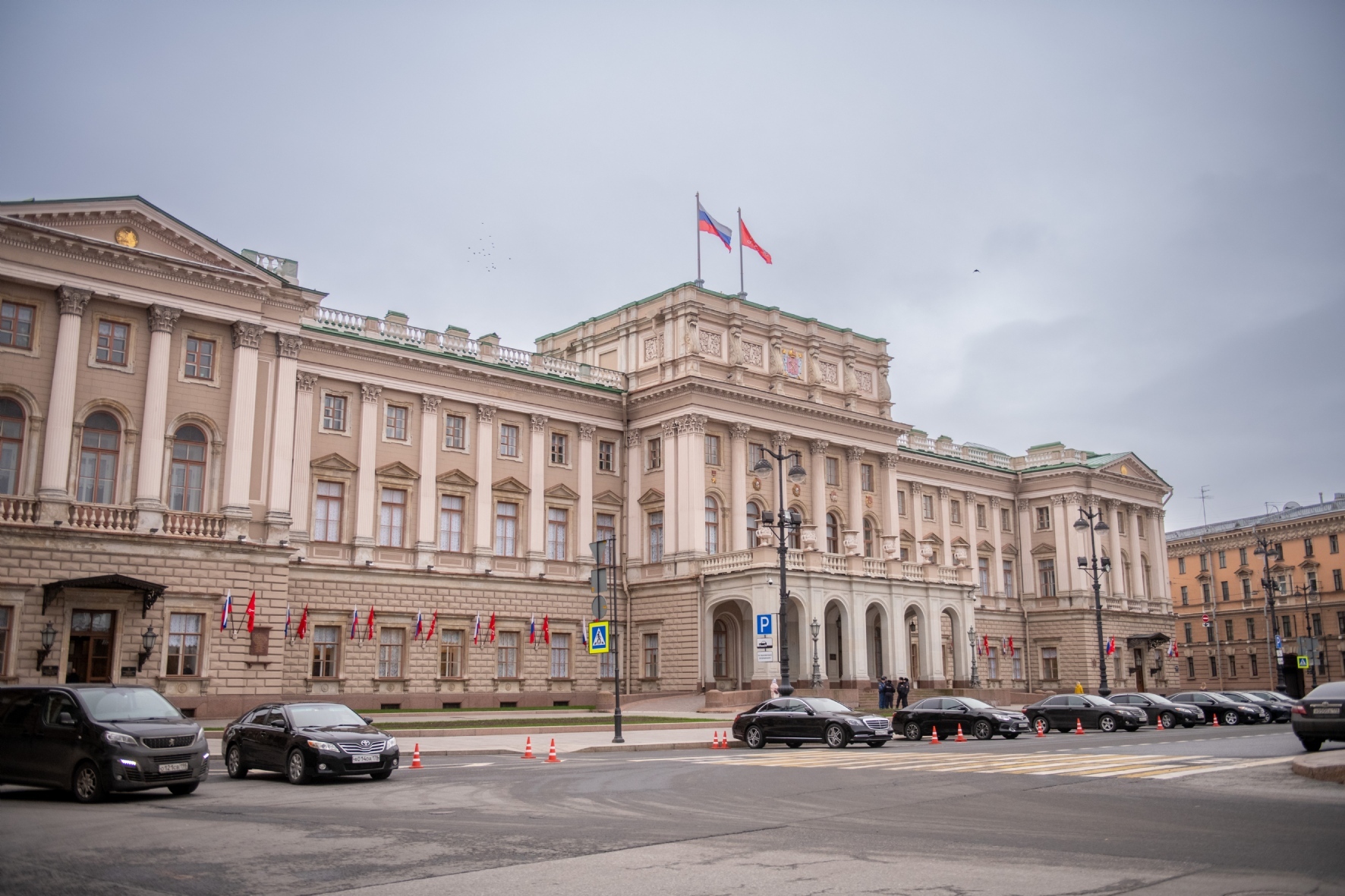 Заксобрание Петербурга