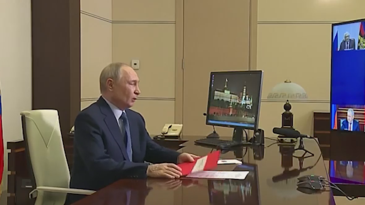 Путин обсудил с Совбезом борьбу с вовлечением молодежи в криминал