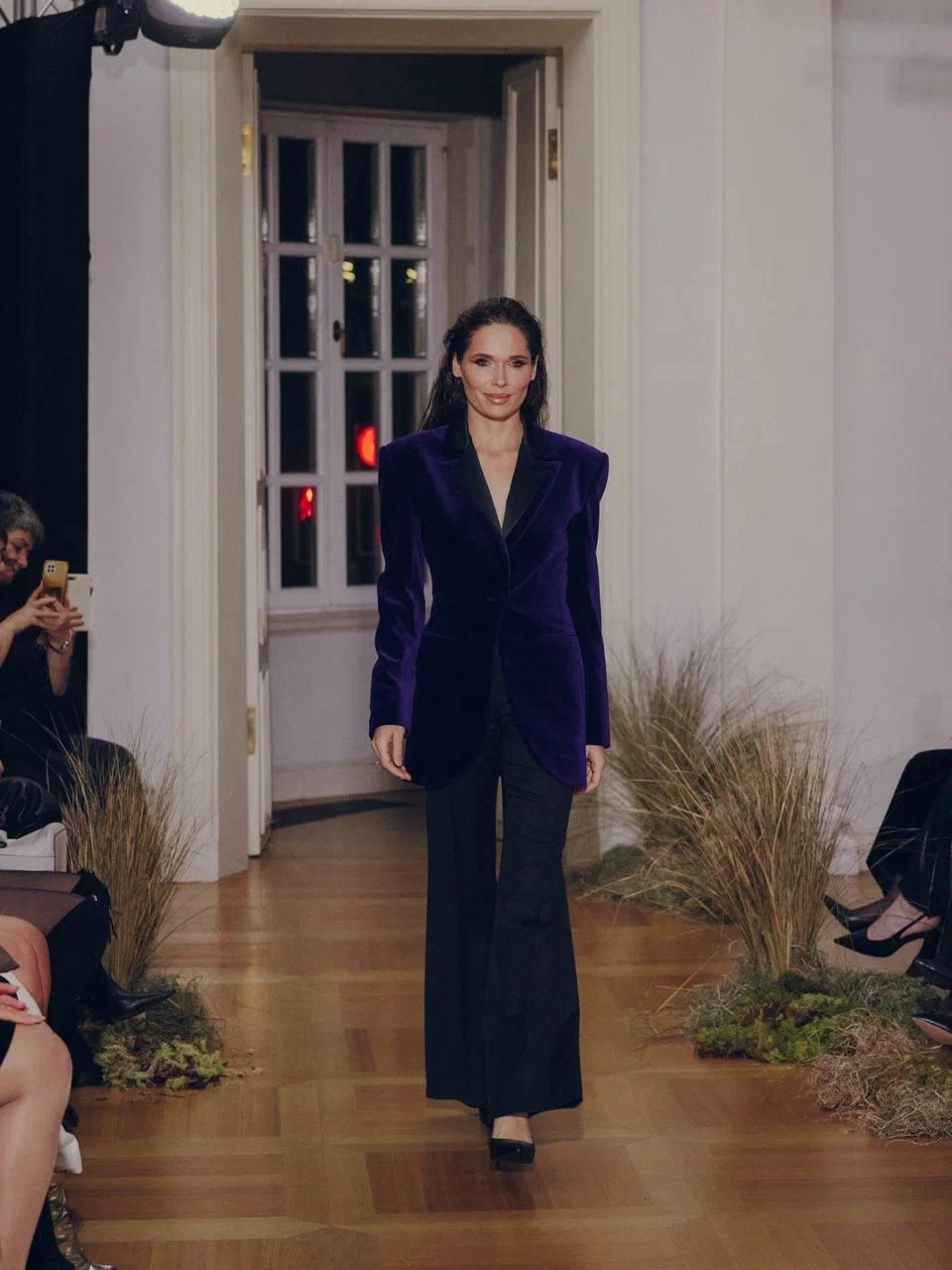 Показ женской коллекции Number One Rebel, N68