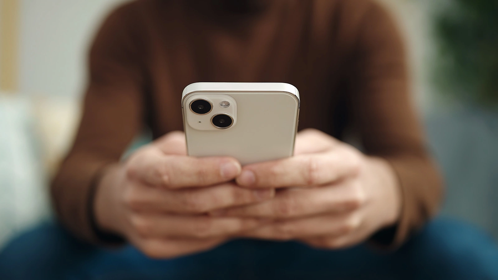 Как мошенники обманывают россиян при помощи домофона. Это стоит узнать