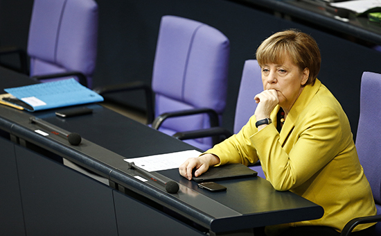 Канцлер Германии Ангела Меркель во время заседания правительства