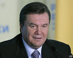 В.Янукович: Глава КС Украины подает в отставку