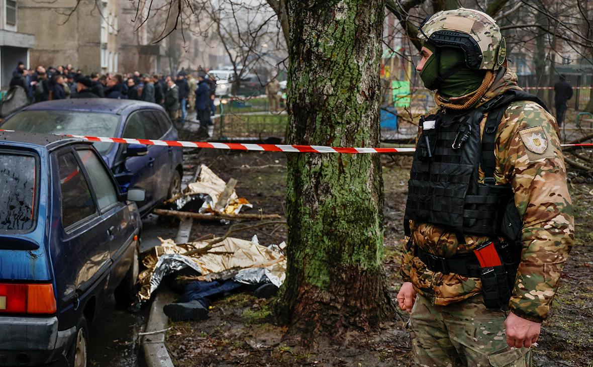 На Украине создали группу по расследованию крушения вертолета под Киевом