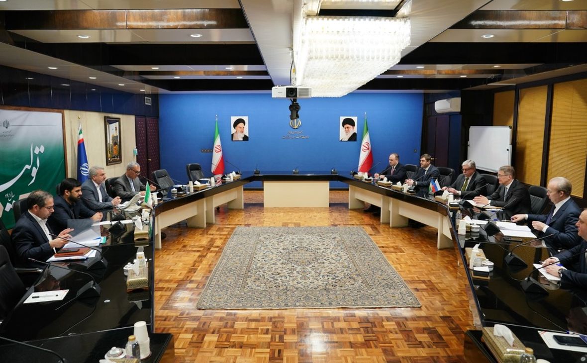 Встреча делегации Башкирии с министром промышленности, шахт и торговли Ирана Сейедом Резой Фатеми-Амином