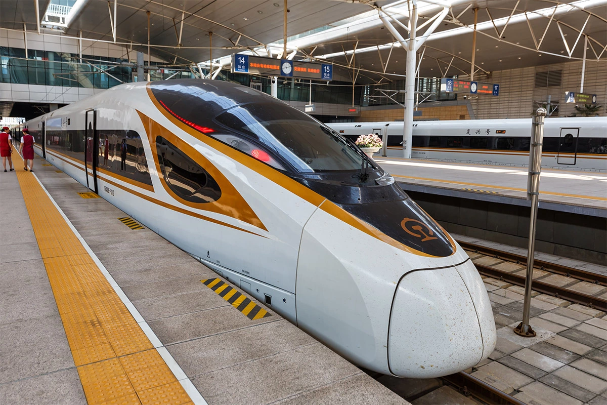 <p>Китайский поезд&nbsp;CR400 выпускают с использованием исключительно отечественных компонентов</p>