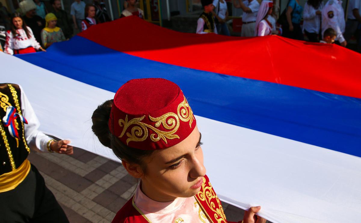 Празднование Дня Государственного флага России в Симферополе