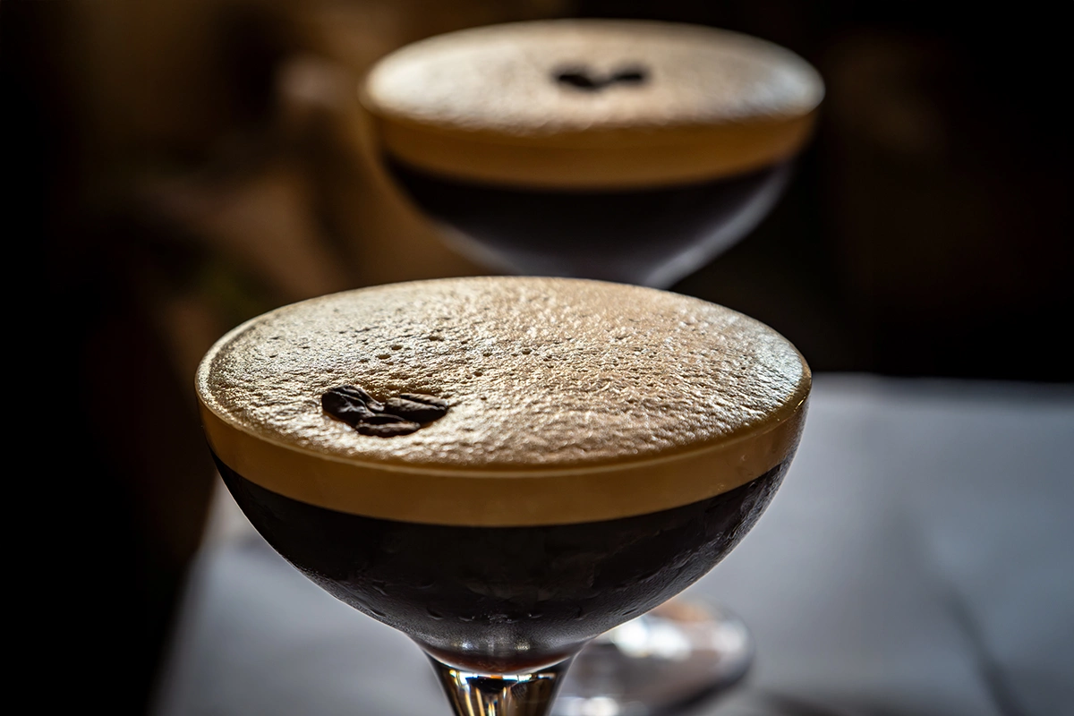 Коктейль «Эспрессо мартини»