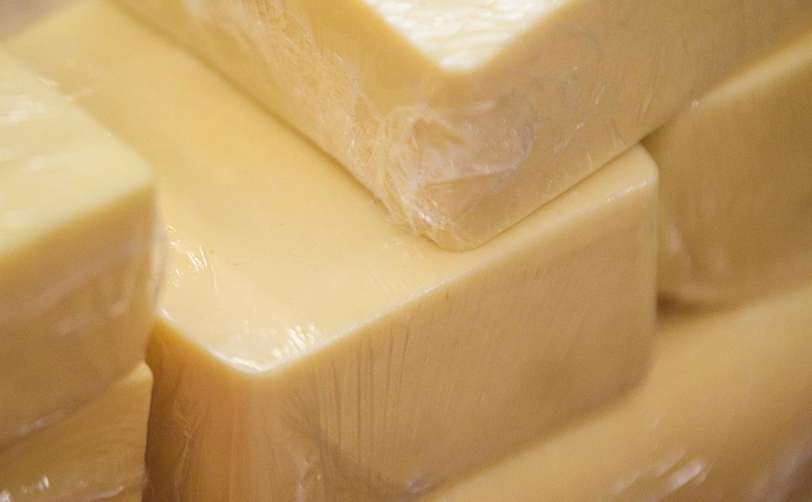 Магазин в Краснодаре оштрафовали за продажу импортного сыра и мяса