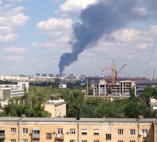 В Волгограде горит трансформаторная подстанция 