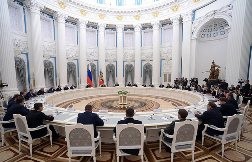 Андрей Бочаров принял участие во встрече Владимира Путина с избранными губернаторами