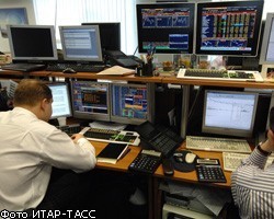 Торги на российском рынке акций завершились снижением