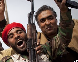 Ливийские повстанцы захватили нефтепорт Рас-Лануф