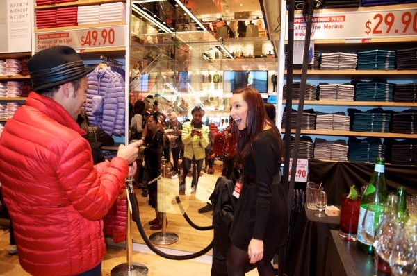 Uniqlo запустил смарт-примерочные