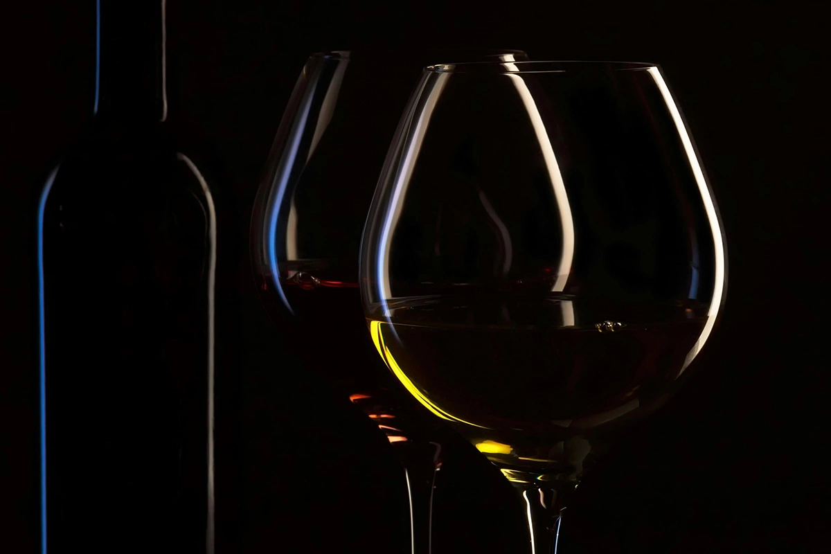 Британская компания Queen Productions Limited подала несколько заявок на регистрацию товарного знака Queen для производства алкоголя