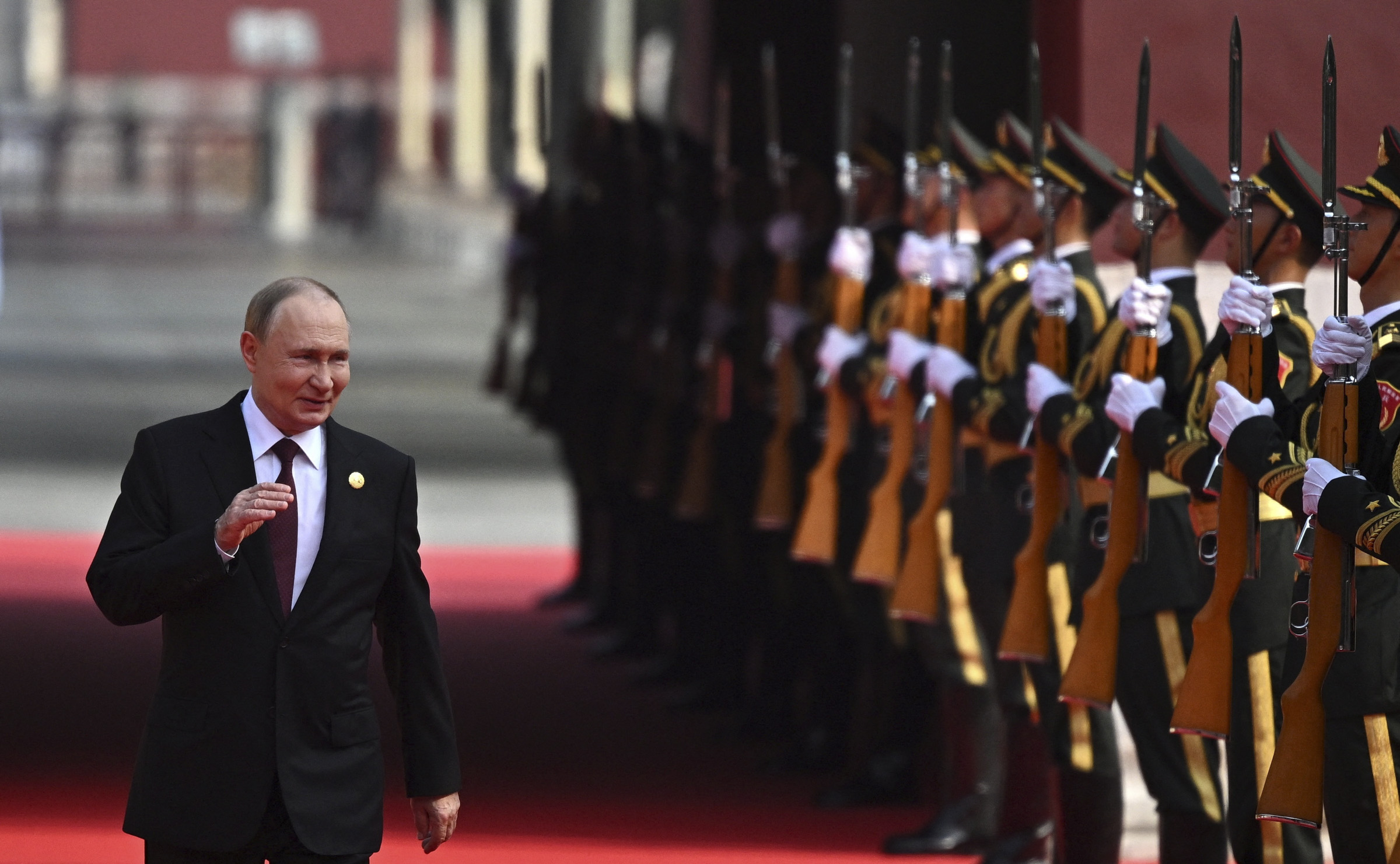 Президент России Владимир Путин на параде по случаю&nbsp;80-летия окончания Второй мировой войны в Пекине