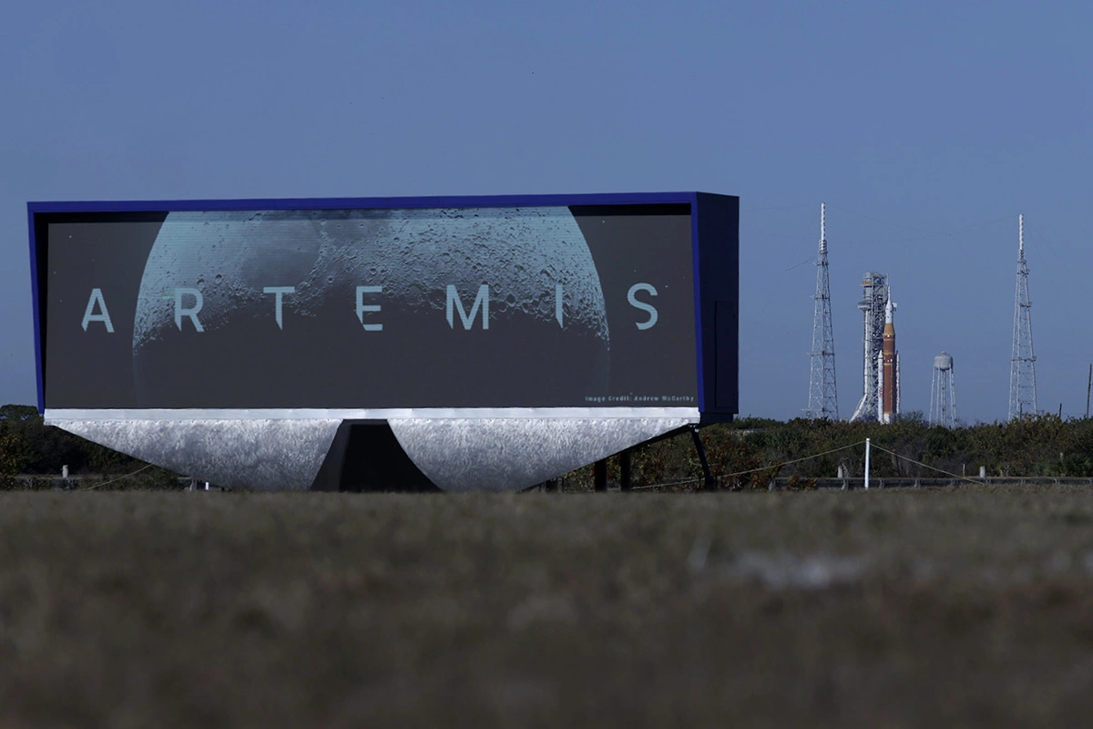 NASA выбрало для лунной программы Artemis («Артемида») многоразовую тяжелую ракету-носитель Starship, способную взять на борт более 100 т груза