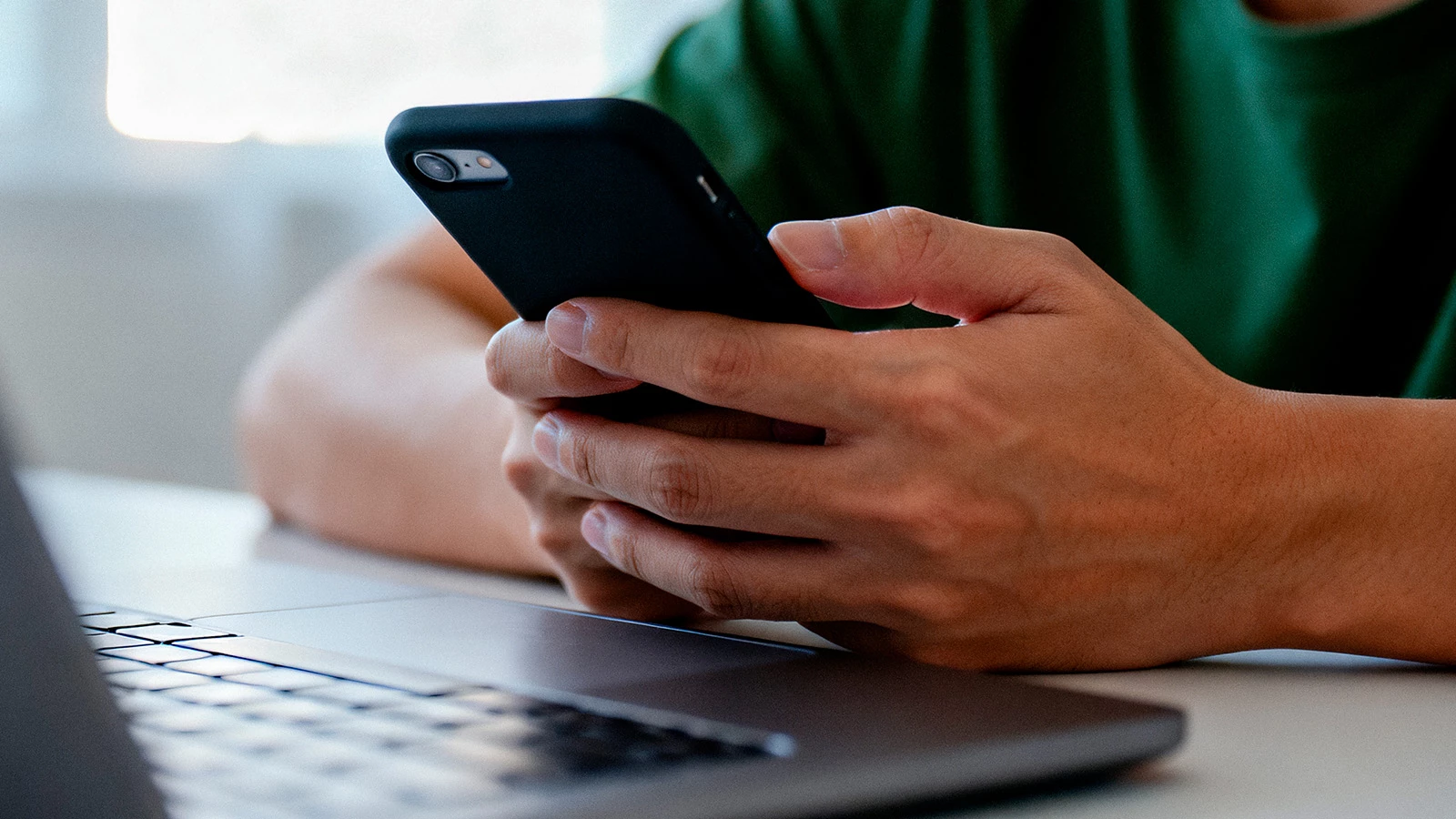 Эти фразы используют телефонные мошенники. Запомните их