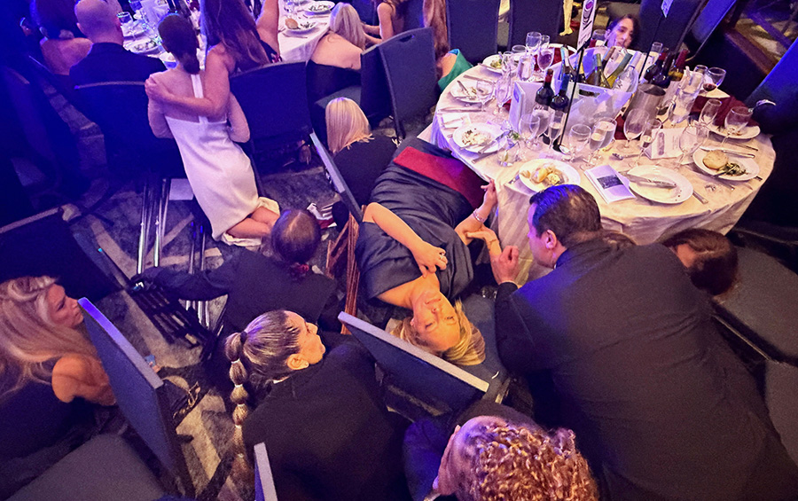 Evan Vucci / Reuters