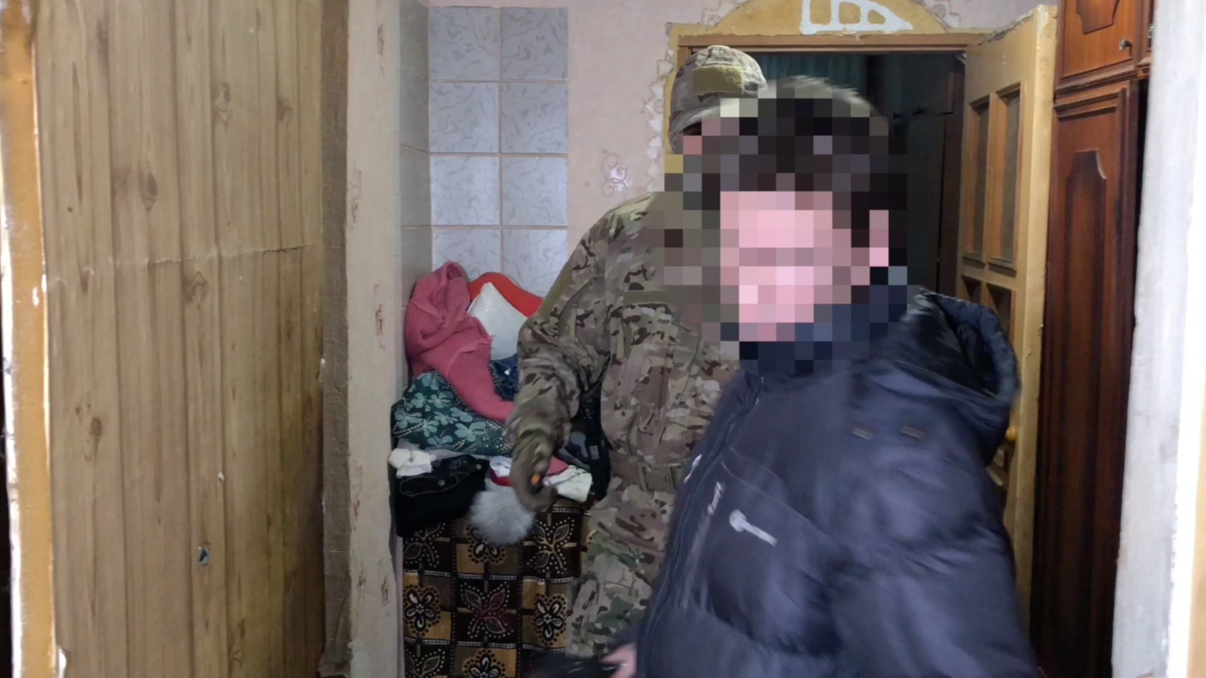 Суд отправил в колонию подростков, готовивших теракт в колледже в Керчи