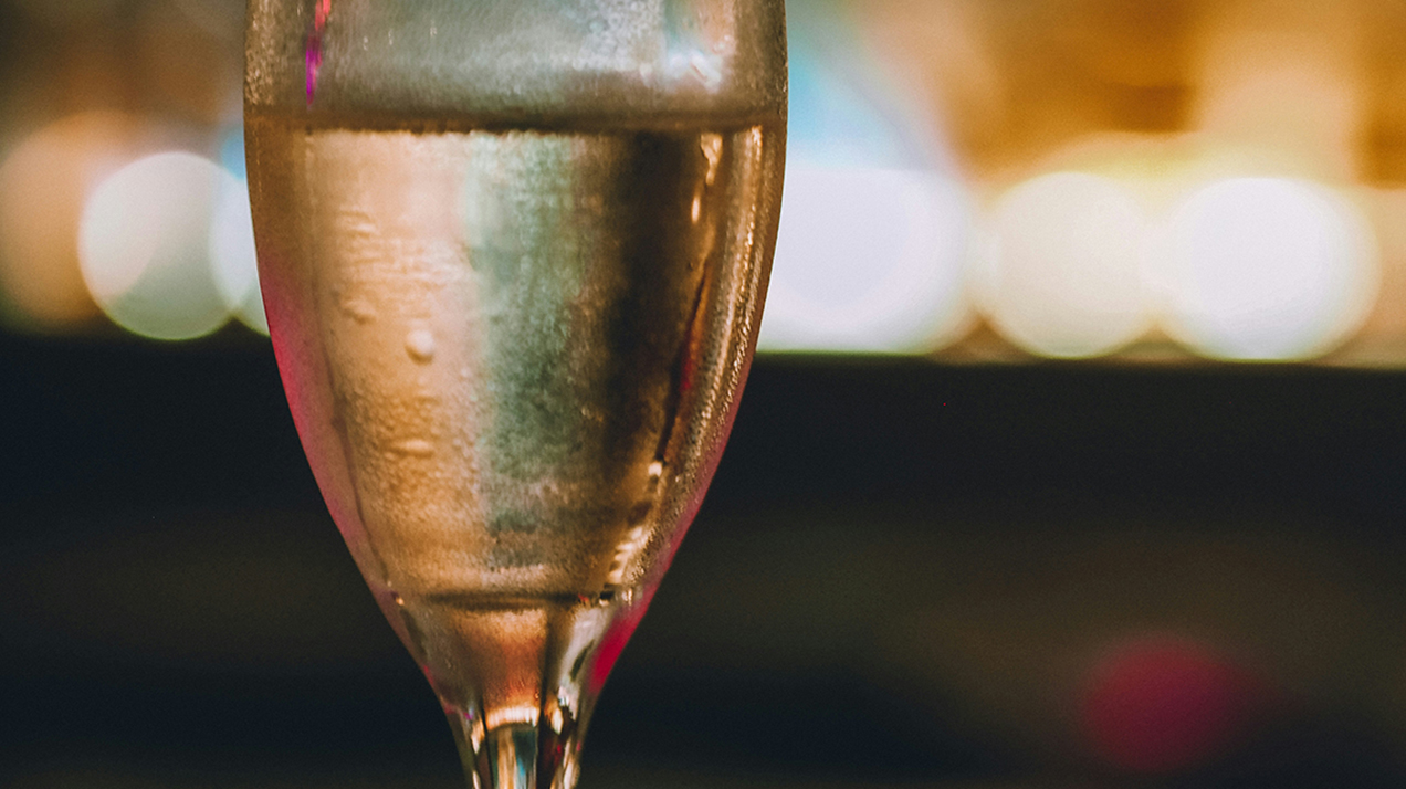 Прибыль производителя шампанского Lanson сократилась на 50%