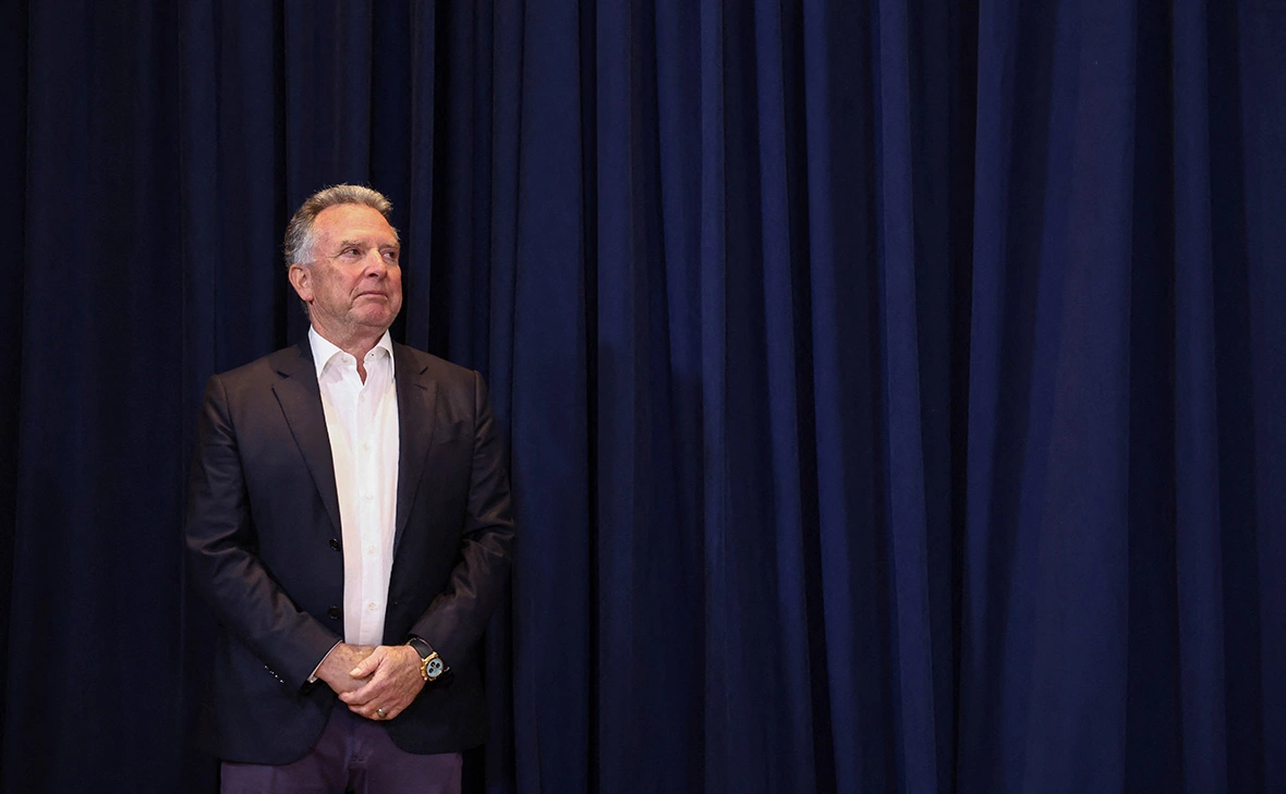 Kevin Lamarque / Reuters