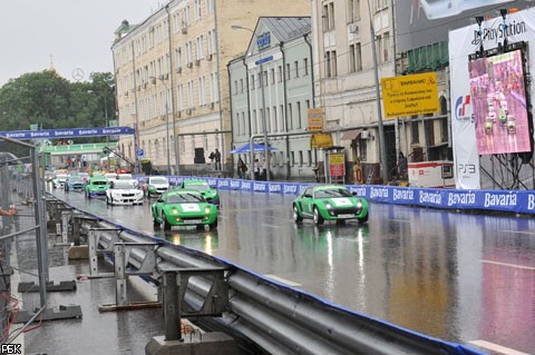 В Москве показали свой класс звезды "Формулы 1"