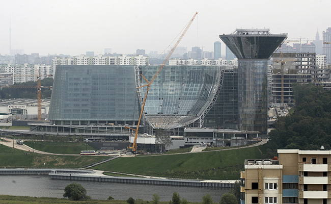 Вид на здание администрации Московской области в Красногорском районе
