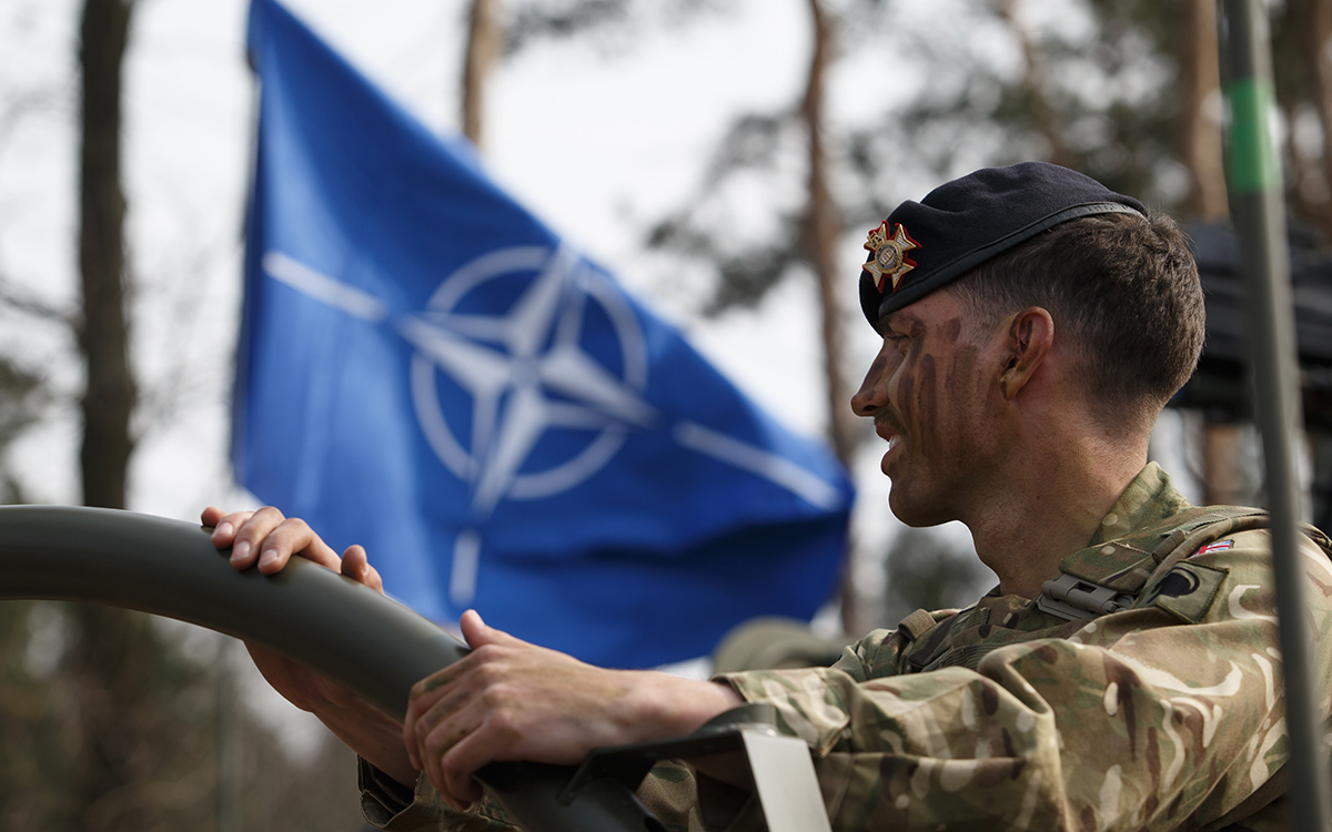 Генсек турецкой партии заявил о «смерти НАТО» при расширении на восток