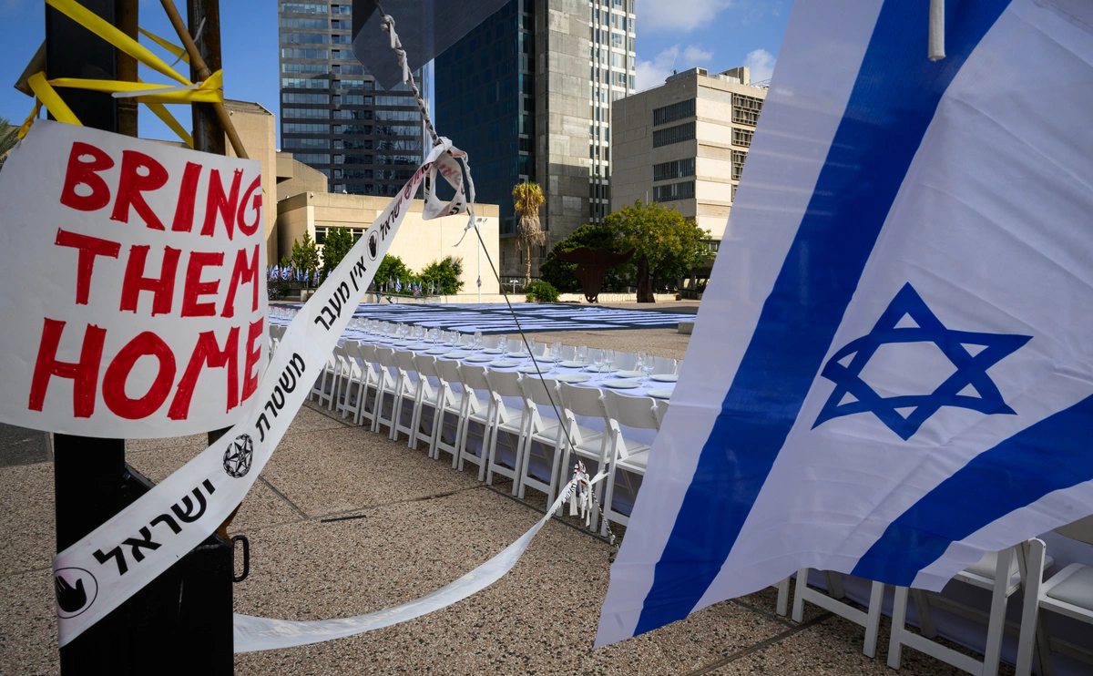 Leon Neal / Getty Images