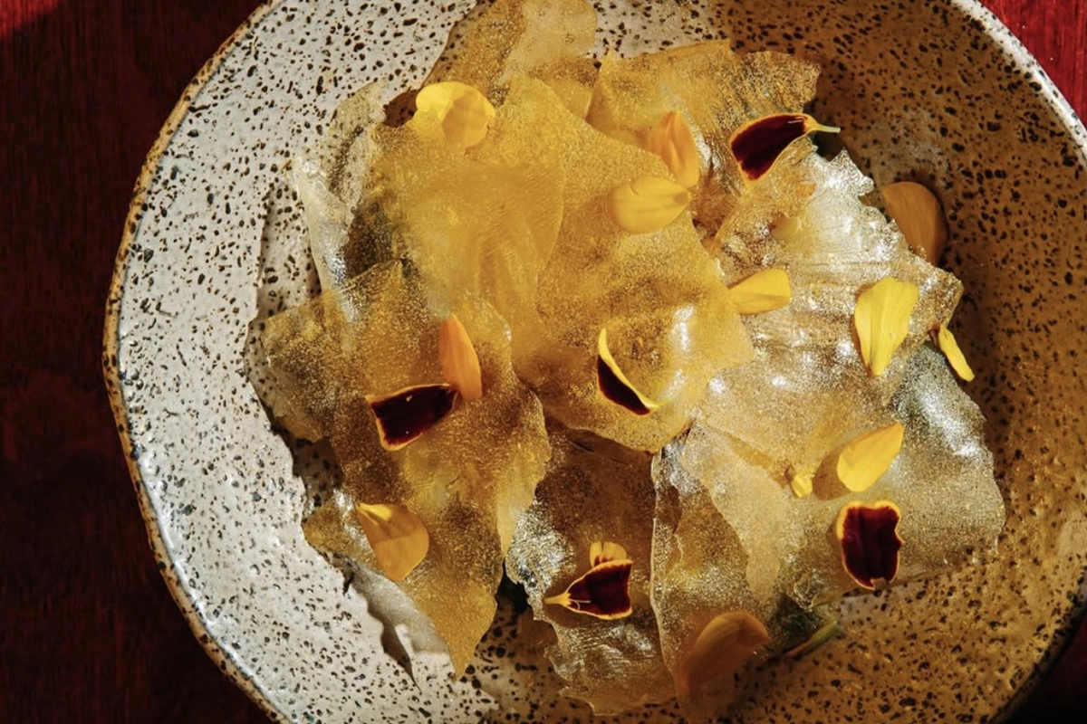 В московском баре Alpaca, специализирующемся на перуанской кухне, появилось специальное блюдо в честь перуанского Национального дня картофеля — Dia Nacional de la Papa