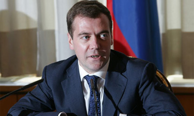 Как Медведев в пробке застрял
