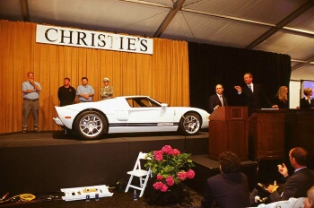 Первый серийный Ford GT был продан за 500.000 долларов