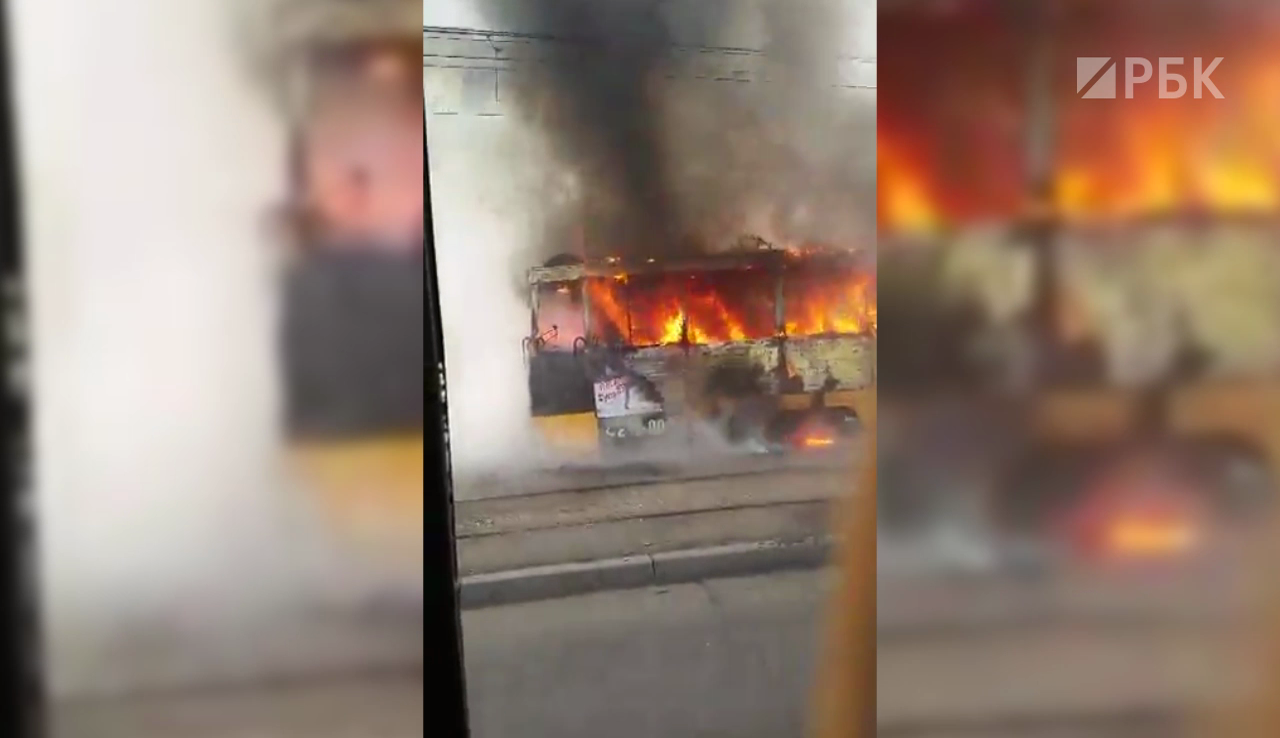 В Красноярске сгорел трамвай