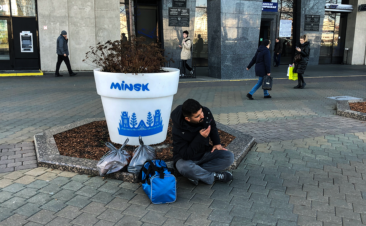 Мигранты на улицах Минска