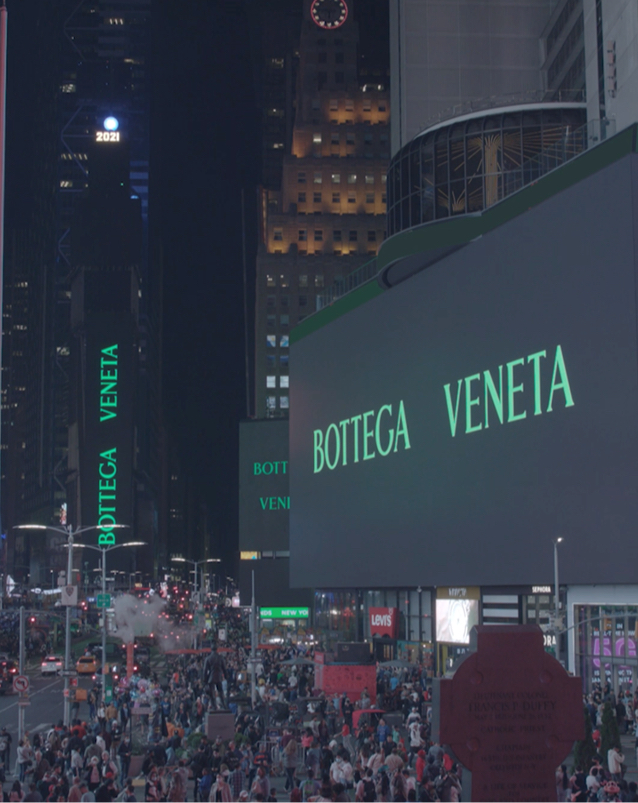 Реклама Bottega Veneta на Таймс-сквер&nbsp;