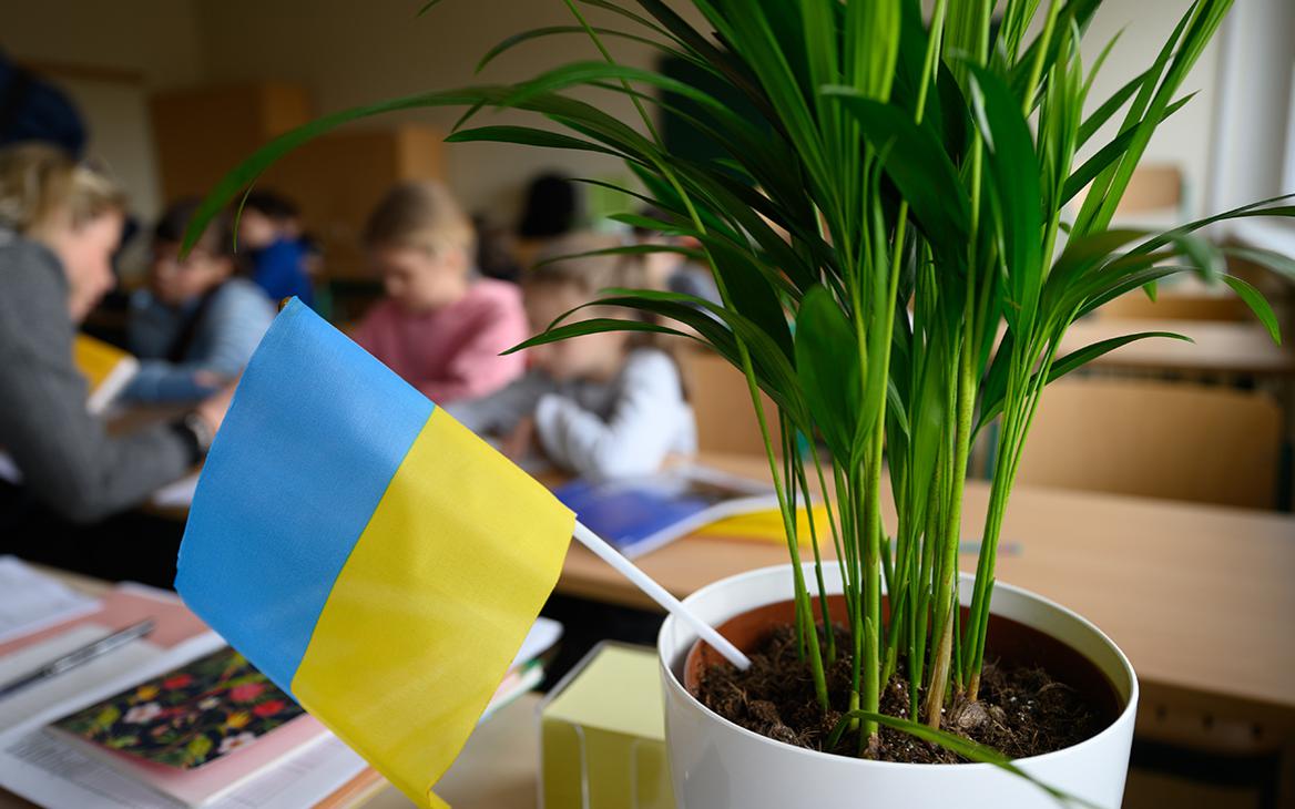 Киев разрешит школам изучать труды связанных с Украиной русских писателей