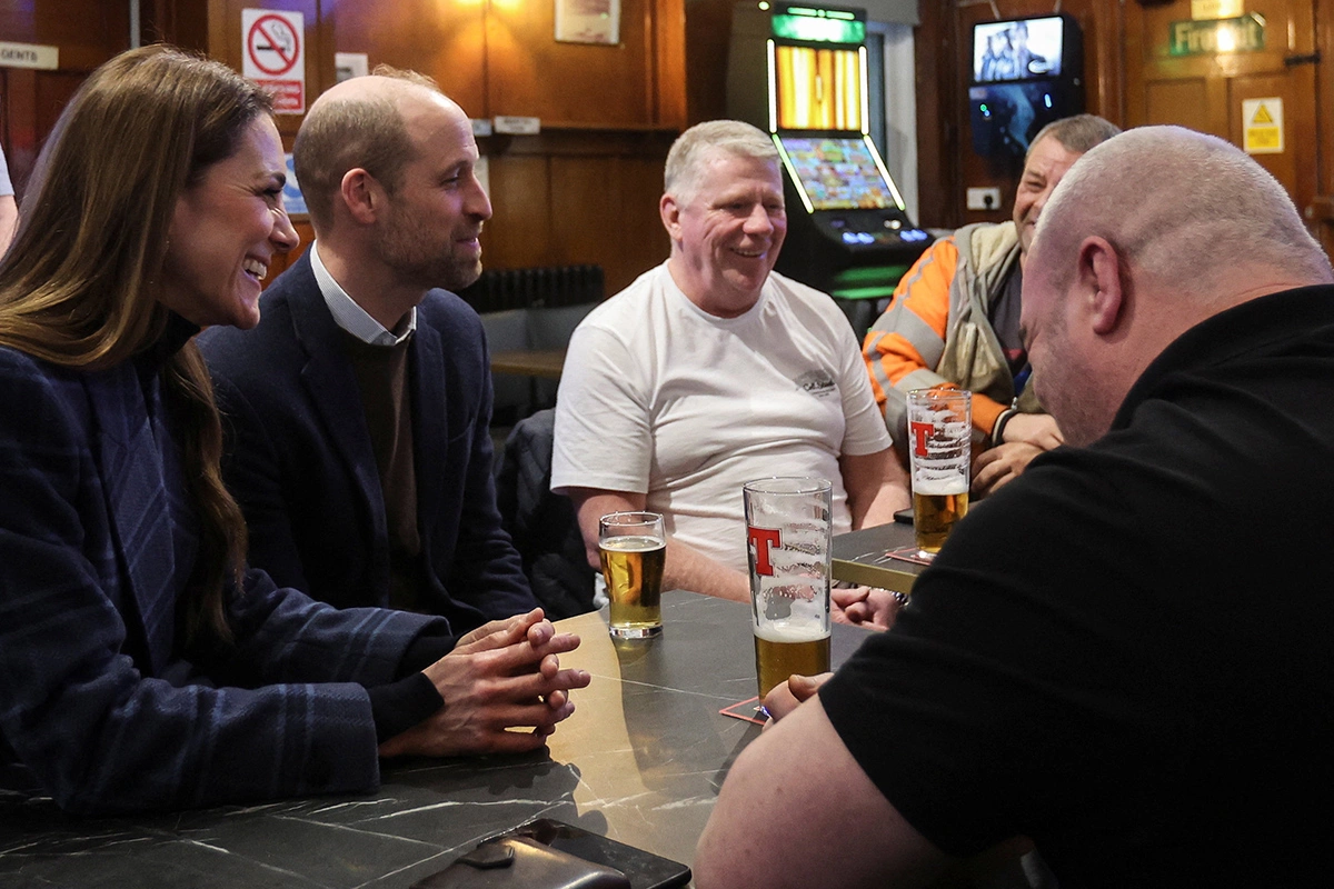 Принц Уильям и Кейт Миддлтон посетили исторический паб в Шотландии. Фото