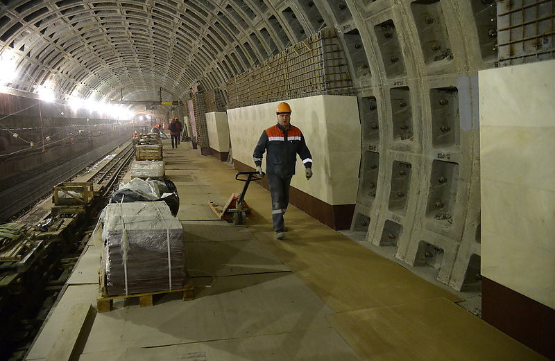Строительство Фрунзенского радиуса петербургского метро