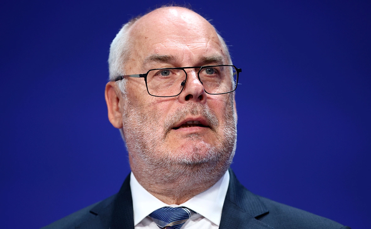 Henry Nicholls / Getty Images