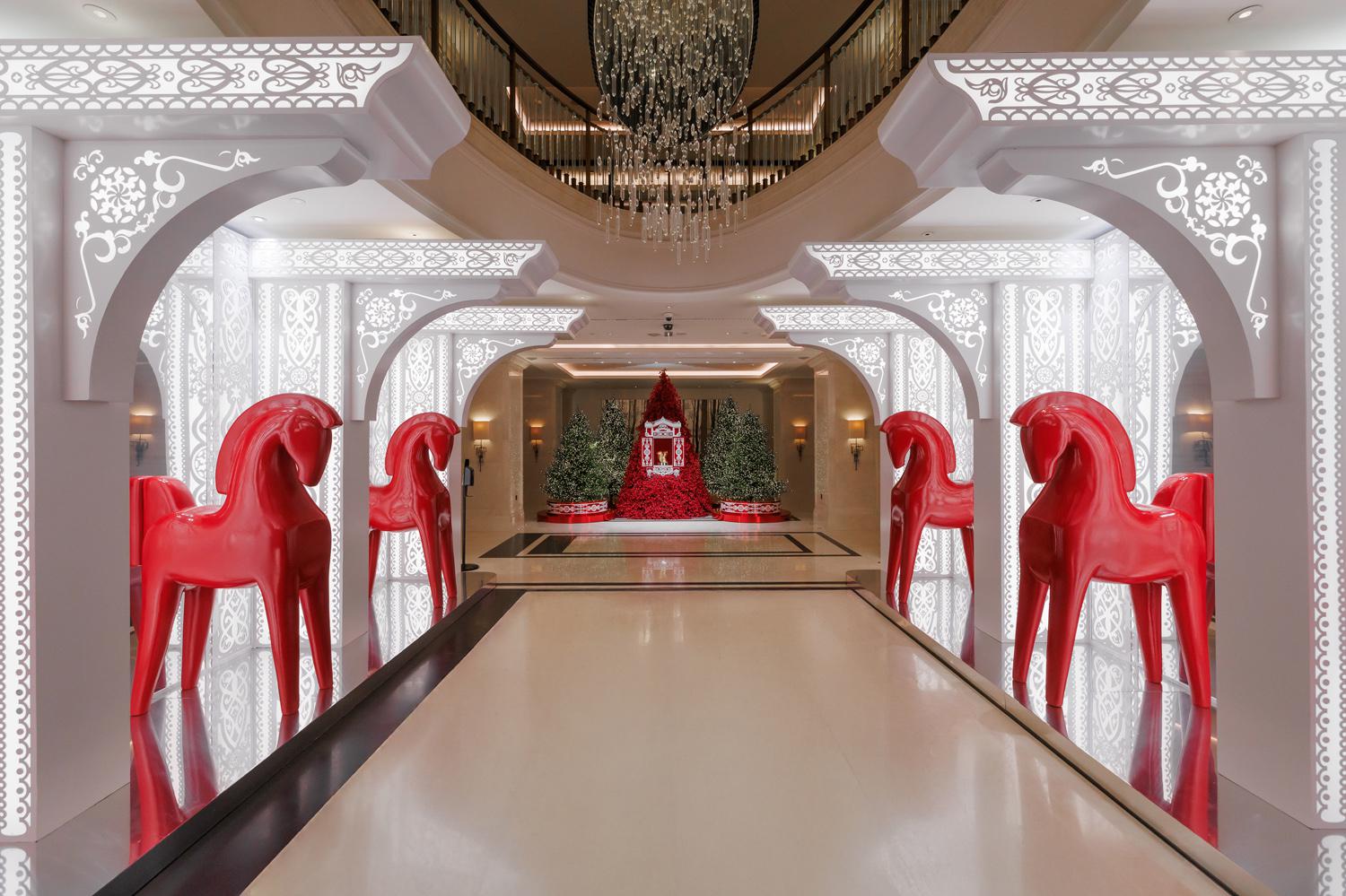 Лобби отеля Four Seasons Hotel