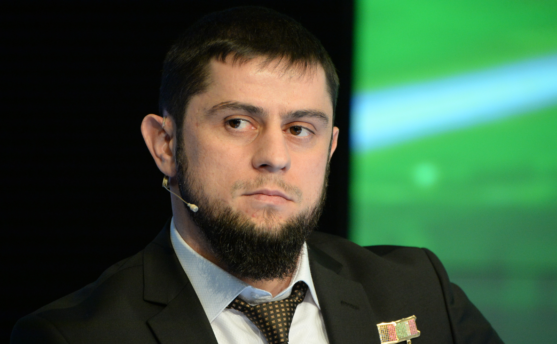 Сын экс-судьи из Чечни сообщил, что его родственники не выходят на связь 