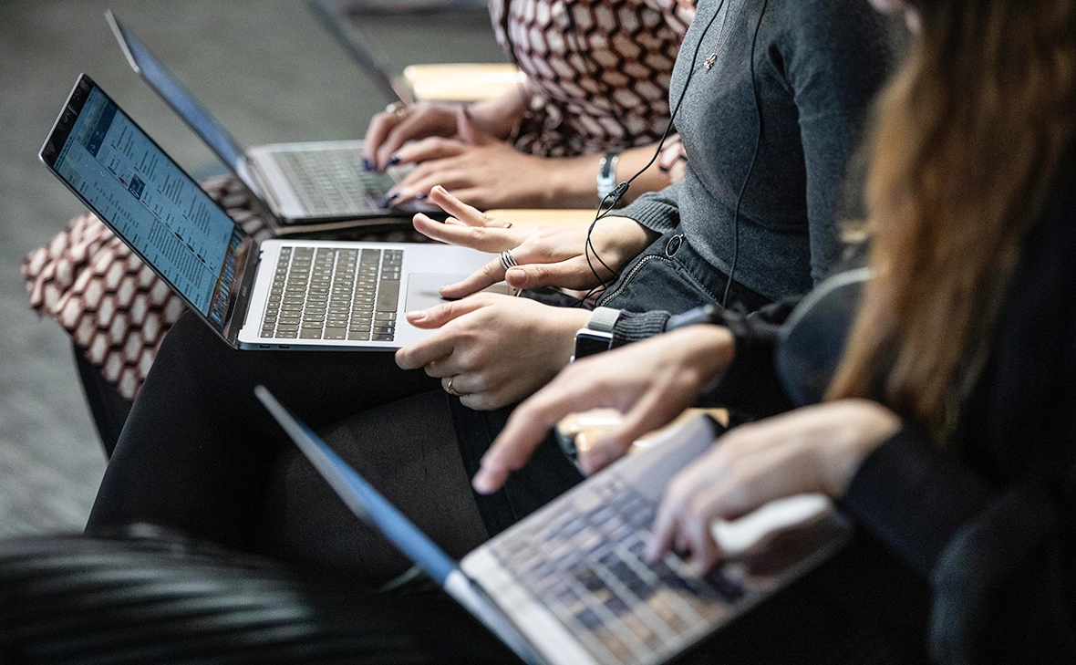 Евгений Разумный / Ведомости / ТАСС